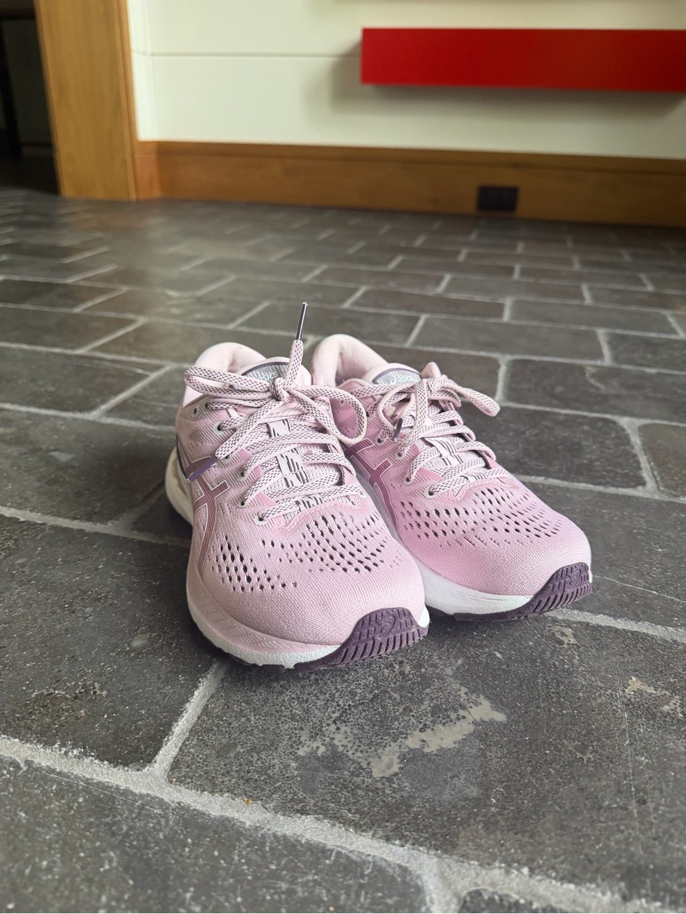 ASICS Running Shoes - LIKE NEW